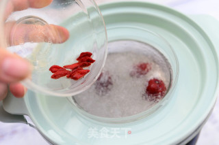 红枣冰糖燕窝的做法步骤：4
