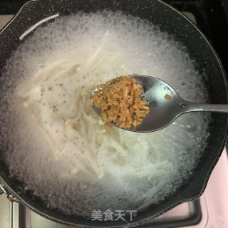 金针菇肥羊卷汤的做法步骤：8