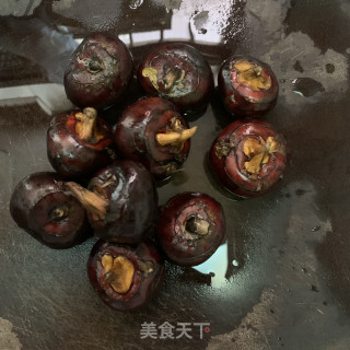 马蹄煲甘蔗水的做法步骤：1