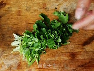 鸭血粉丝汤的做法步骤：3
