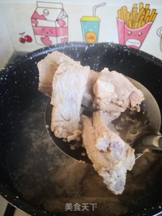 腐竹卤蛋炖排骨的做法步骤：3