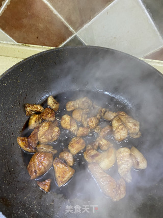 鱼头炖五花肉的做法步骤：3