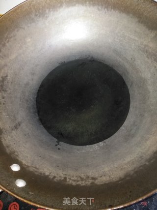 炒花生米秘笈的做法步骤：3
