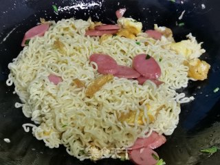 炒泡面的做法步骤：5