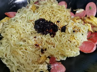 炒泡面的做法步骤：7