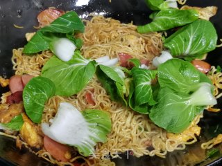 炒泡面的做法步骤：8