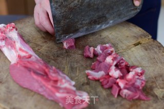 烤羊肉的做法步骤：1