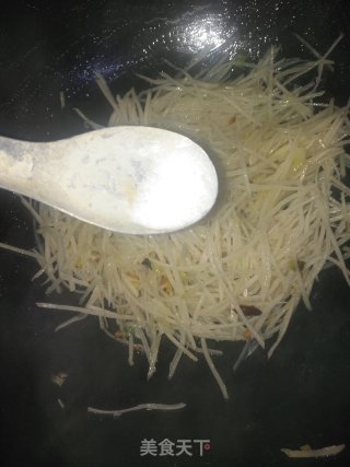 酸辣土豆丝的做法步骤：6
