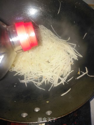 酸辣土豆丝的做法步骤：7
