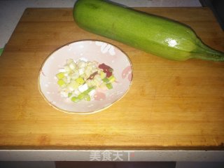 醋溜菜瓜的做法步骤：1
