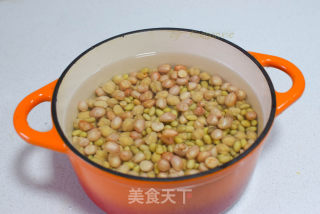 超好吃的老妈卤豆的做法步骤：1
