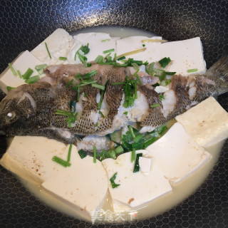 鲈鱼炖豆腐的做法步骤：8