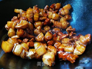 红烧肉炖土豆的做法步骤：3
