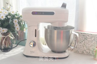 六角豆沙大鼓面包的做法步骤：3
