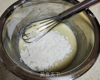 八寸戚风蛋糕的做法步骤：5