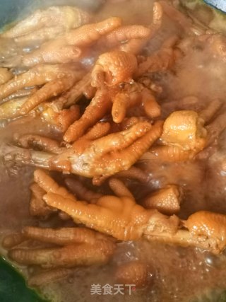 红烧鸡爪的做法步骤：7