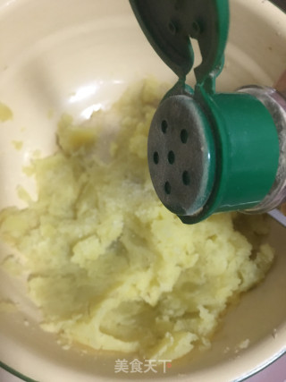 爆浆土豆泥的做法步骤：3