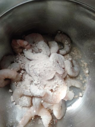 干锅虾仁的做法步骤：2