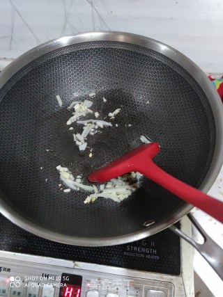 油菜炒蘑菇的做法步骤：5