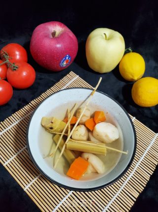 竹蔗矛根胡萝卜马蹄水的做法步骤：5