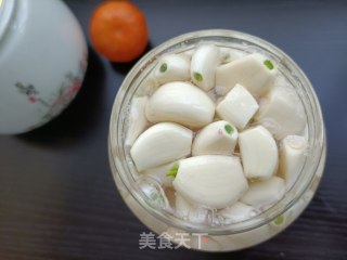 快速腌腊八蒜的做法步骤：8