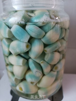 快速腌腊八蒜的做法步骤：9