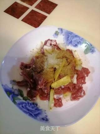 大葱炒羊肉的做法步骤：3