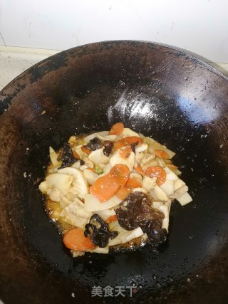 冬笋炒鸡片的做法步骤：8