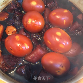 猪脚肉甜醋炖蛋的做法步骤：10