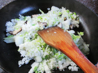 香菇大白菜炒饭的做法步骤：5