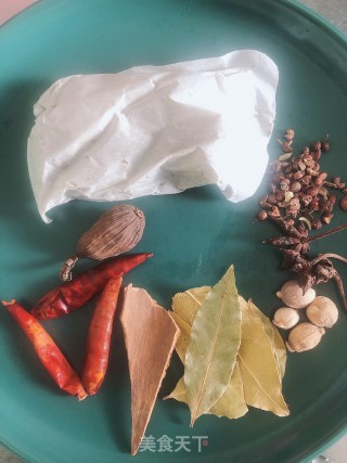 卤鹌鹑蛋的做法步骤：3