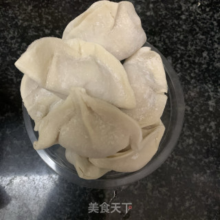 辣白菜泡面饺子锅的做法步骤：1