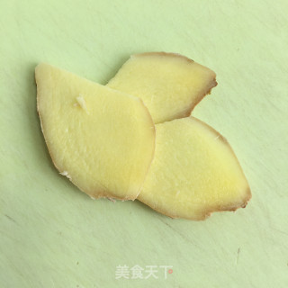 茶树菇炖草鸡的做法步骤：2