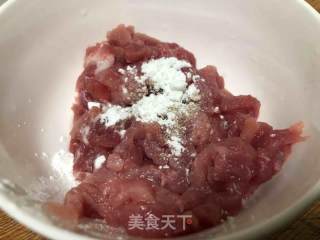 豆角炒肉丝的做法步骤：1