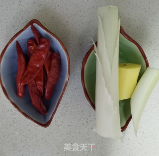 酸豆角炒肉末的做法步骤：2