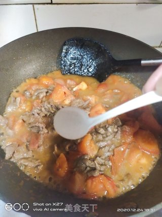西红柿炖牛肉的做法步骤：5
