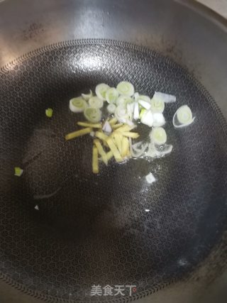 香菇炒青菜的做法步骤：5