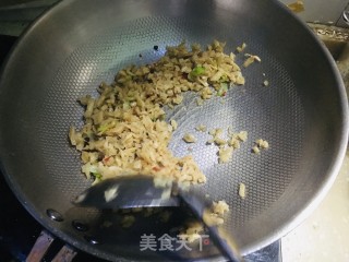 咸菜炒黄豆的做法步骤：4
