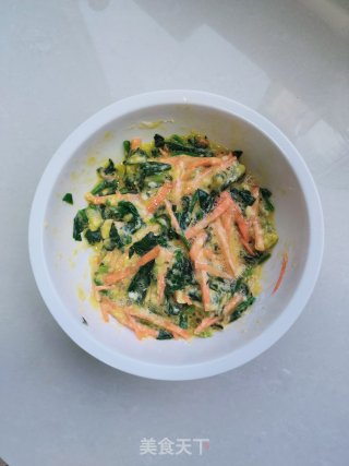菠菜、胡萝卜饼的做法步骤：3