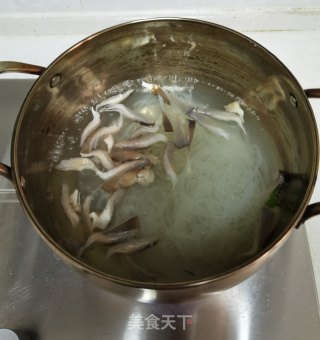 酸辣米线的做法步骤：8