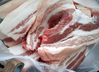 晒腊肉的做法步骤：1