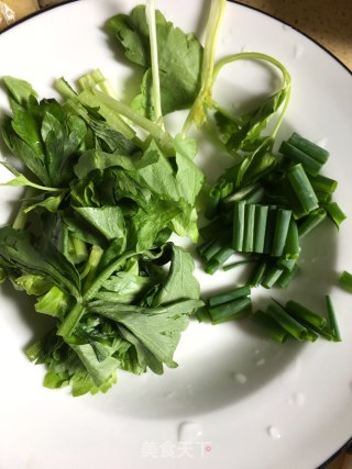 土豆烧鸡的做法步骤：3