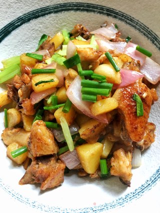 土豆烧鸡的做法步骤：12
