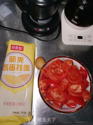 西红柿鸡蛋汤面的做法步骤：1