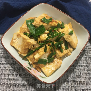 蒜香鸡蛋煎豆腐的做法步骤：11