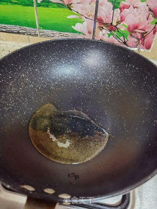 里脊肉炒杏鲍菇的做法步骤：2