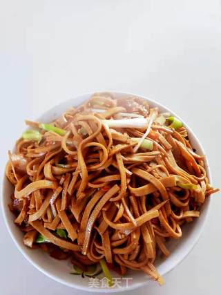 炒豆皮的做法步骤：6