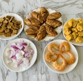火麻仁鸡翅大虾焖“双豆＂的做法步骤：1