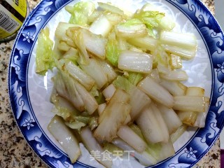 不出汤的醋溜白菜的做法步骤：5