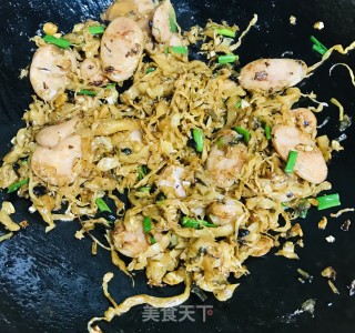 香肠炒菜干的做法步骤：7